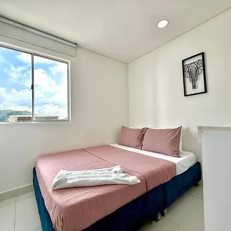 Beautiful 3hab Near Old & Airport Apartment *