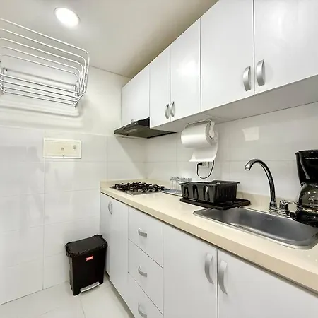 Beautiful 3hab Near Old & Airport Apartment