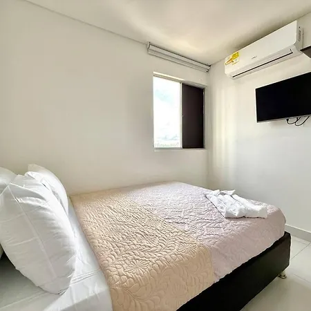 Beautiful 3hab Near Old & Airport Apartment *